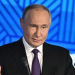 Putin opens door to Donald Trump